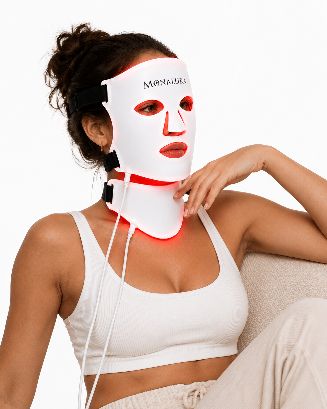 Monalura LeDuo LED therapy session